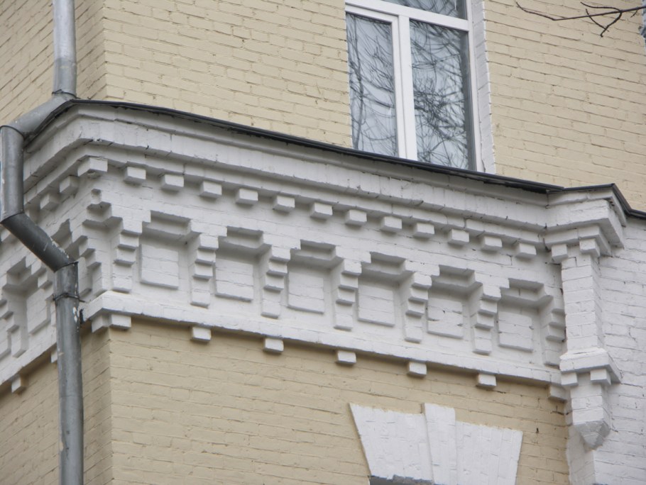 Карниз здания