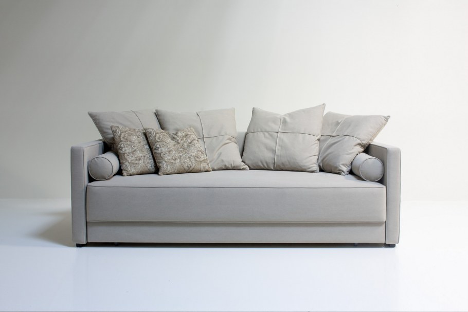 Диван Николь Пинскдрев