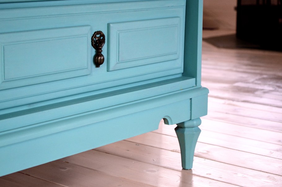 Перекраска мебели