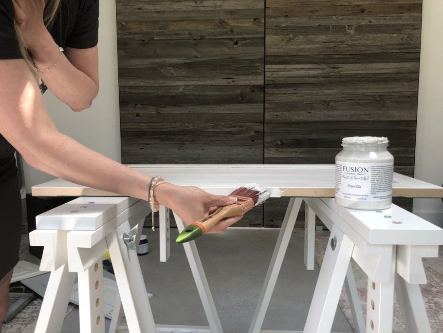 Краска для покраски кухонной мебели браш