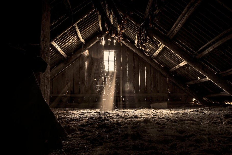 Старинный чердак