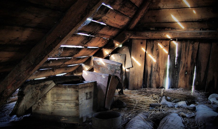 Заброшенный чердак