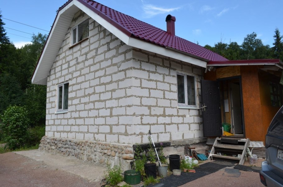 Дачный домик из пеноблоков