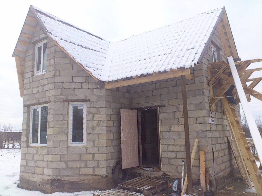 Дом баня 4 на 6 с мансардой из керамзитобетонных блоков