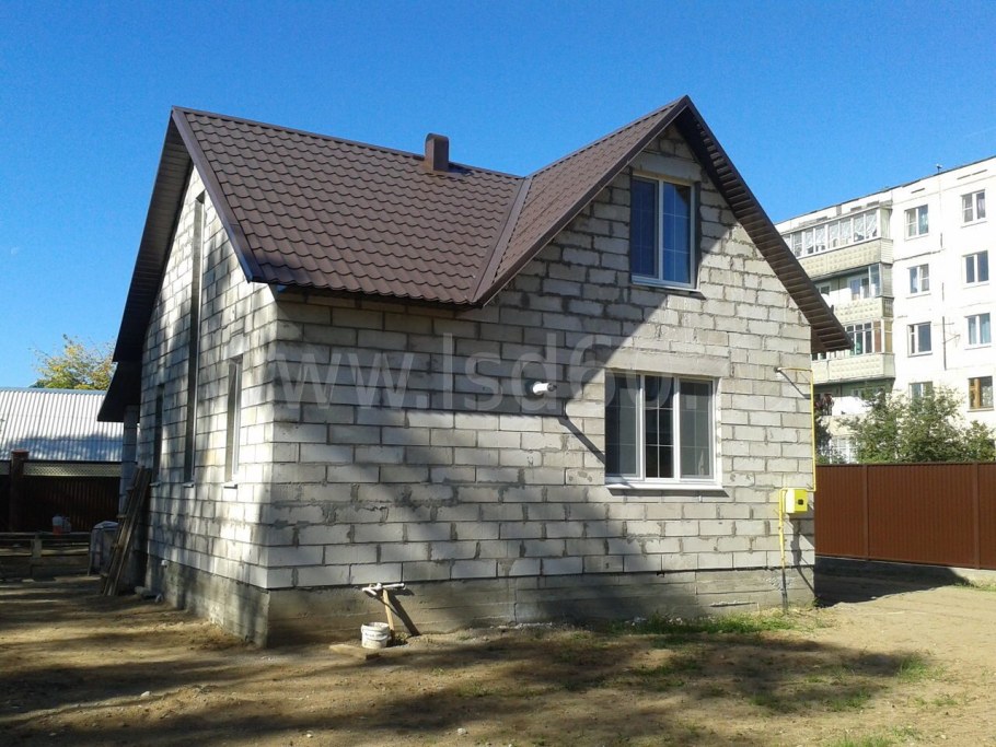 Дачный дом из пеноблоков