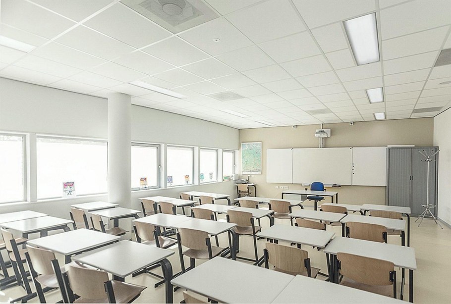 Освещение в школе