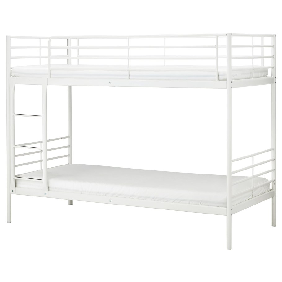 Двухъярусная кровать икеа металлическая в интерьере