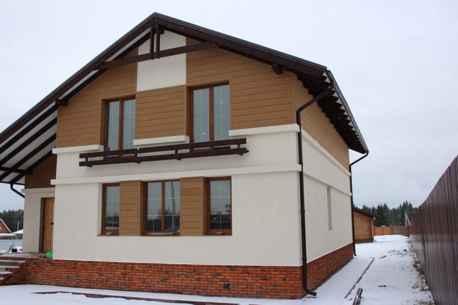 Комбинированный фасад