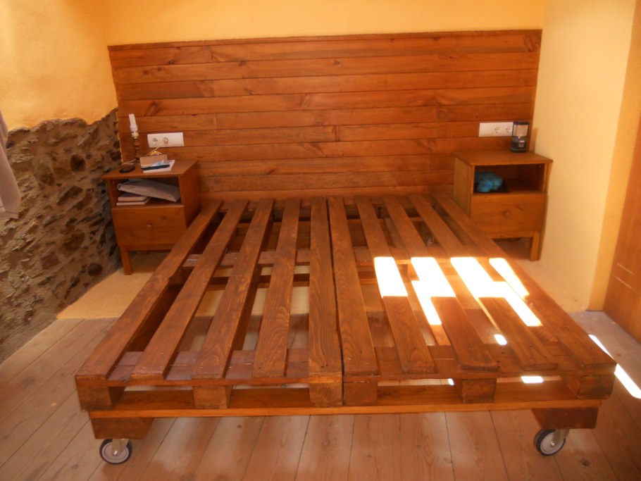 Мебель из поддонов для бани