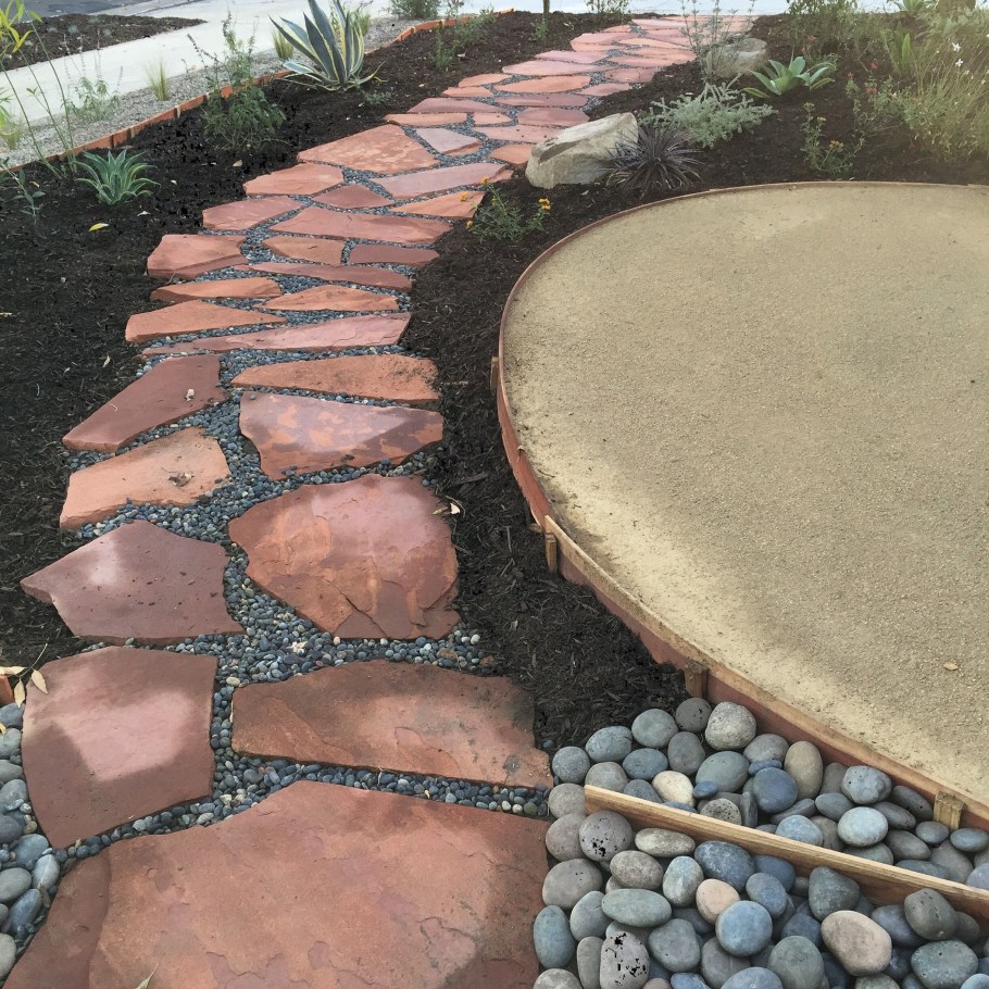 Мощение галтованным камнем