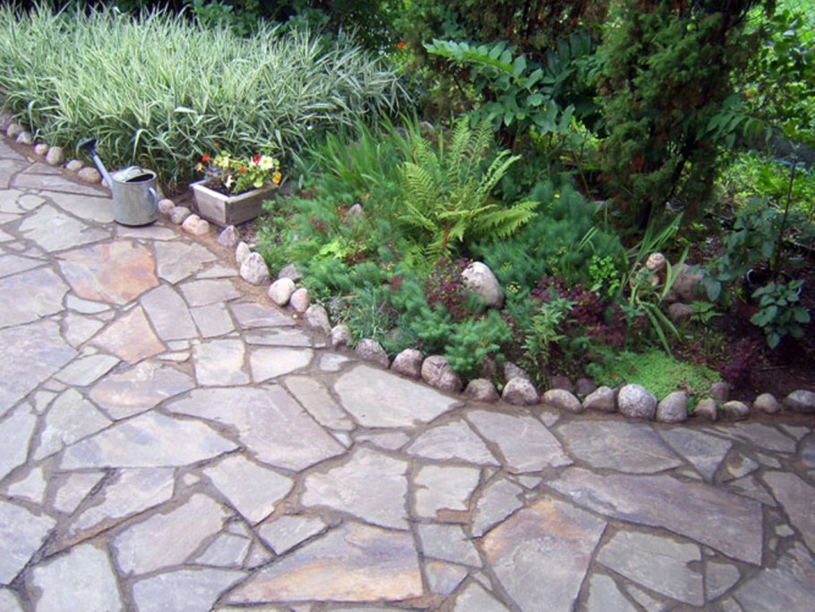 Мощение в саду