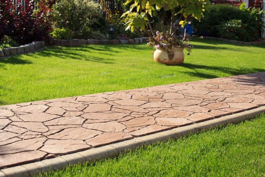 Садовые дорожки из камня