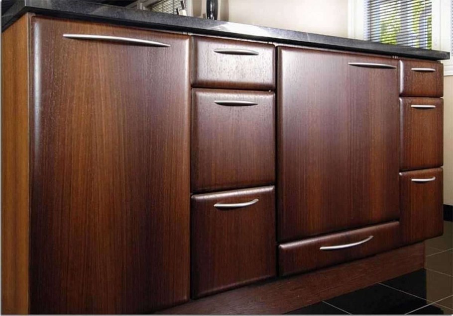 Мебель МДФ шпонированного