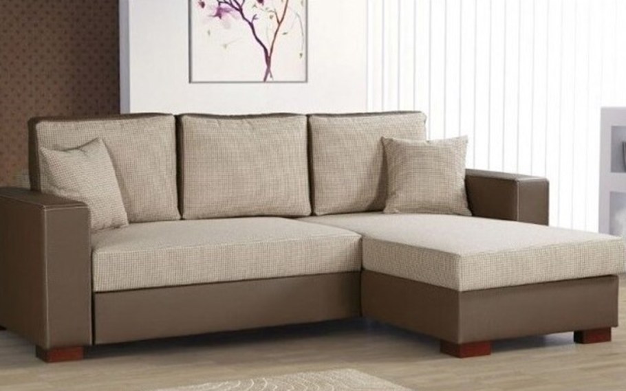 Салатовый диван