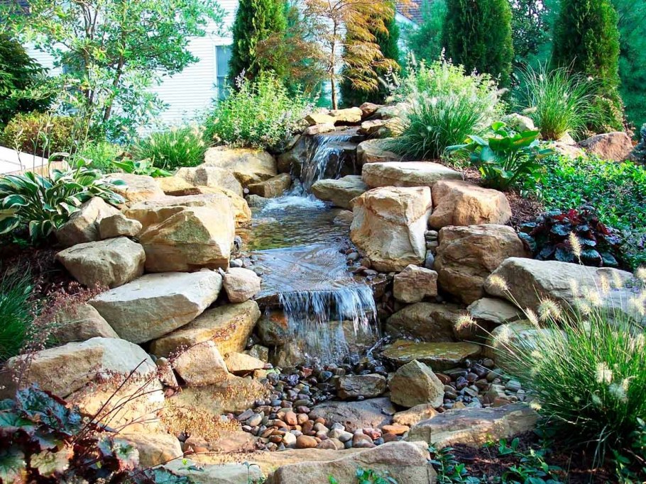 Рокарий горный ручей