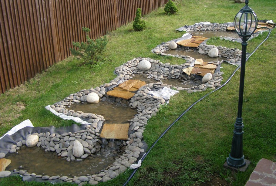 Сухой ручей на дачном участке