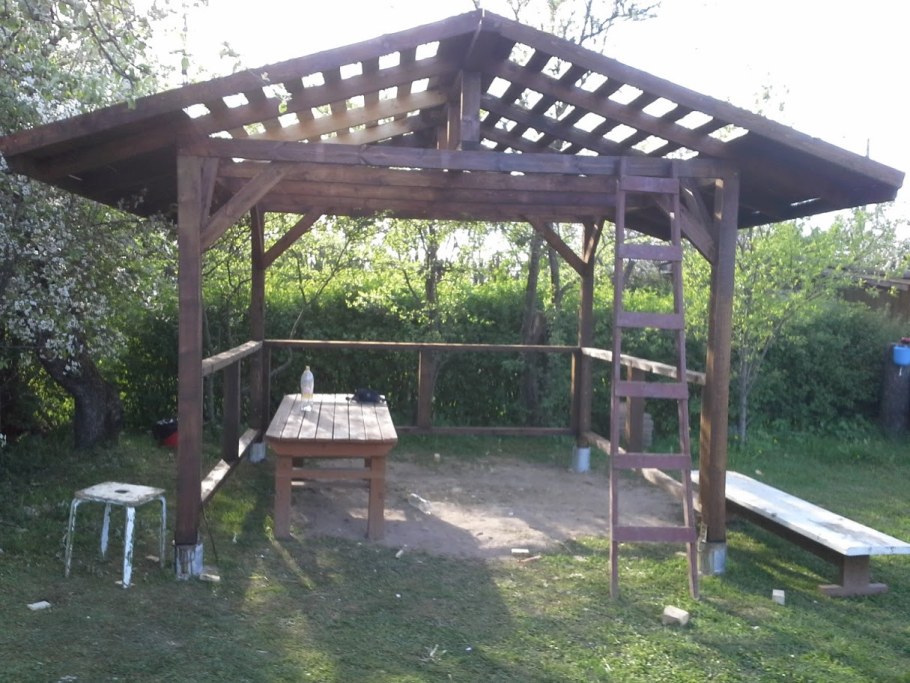 Беседка 3х3 с двухскатной крышей