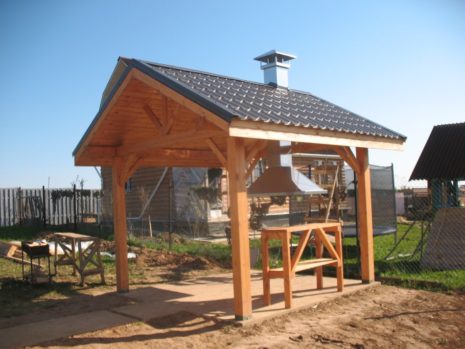 Навес для мангала из дерева