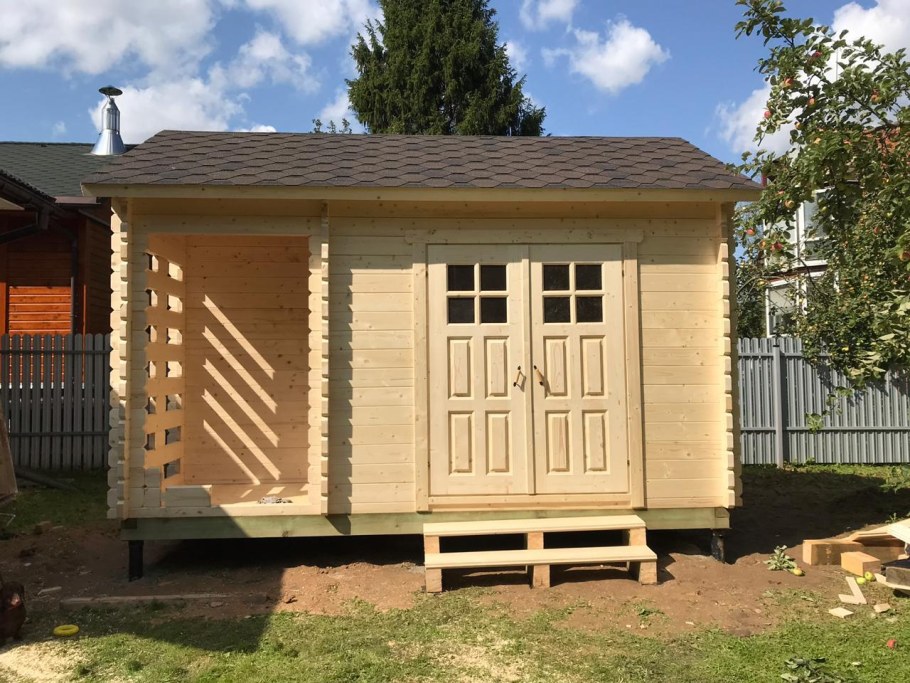 Хозблок с дровником 4х2 м