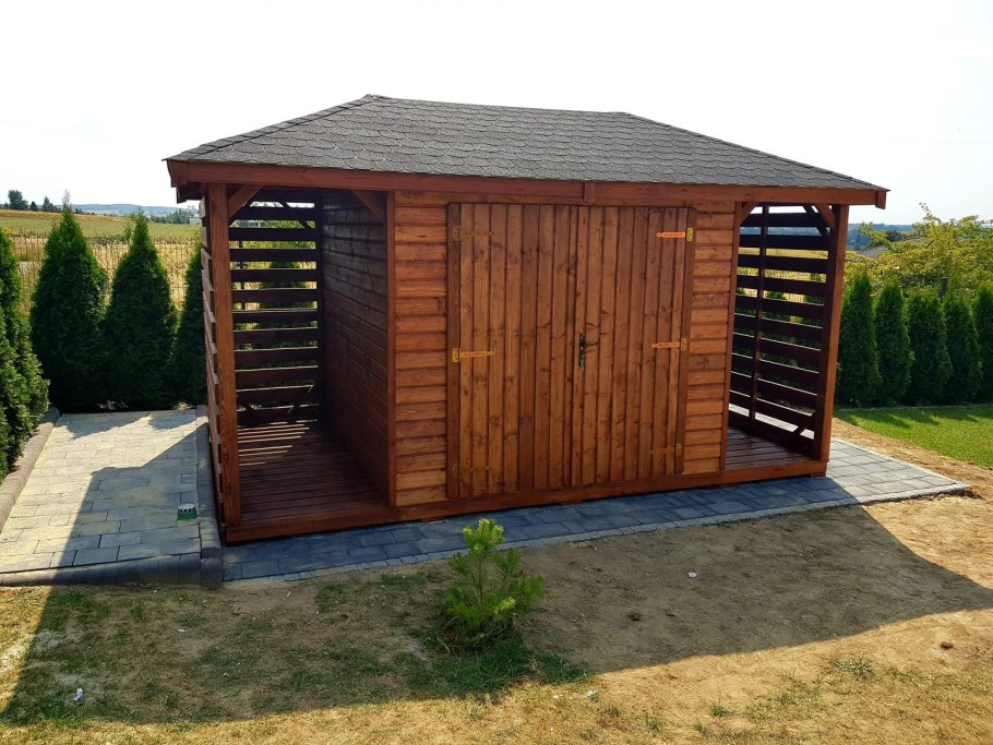 Хозблок с дровником 5х2