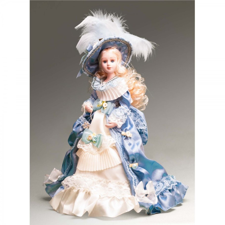 Кукла фарфоровая