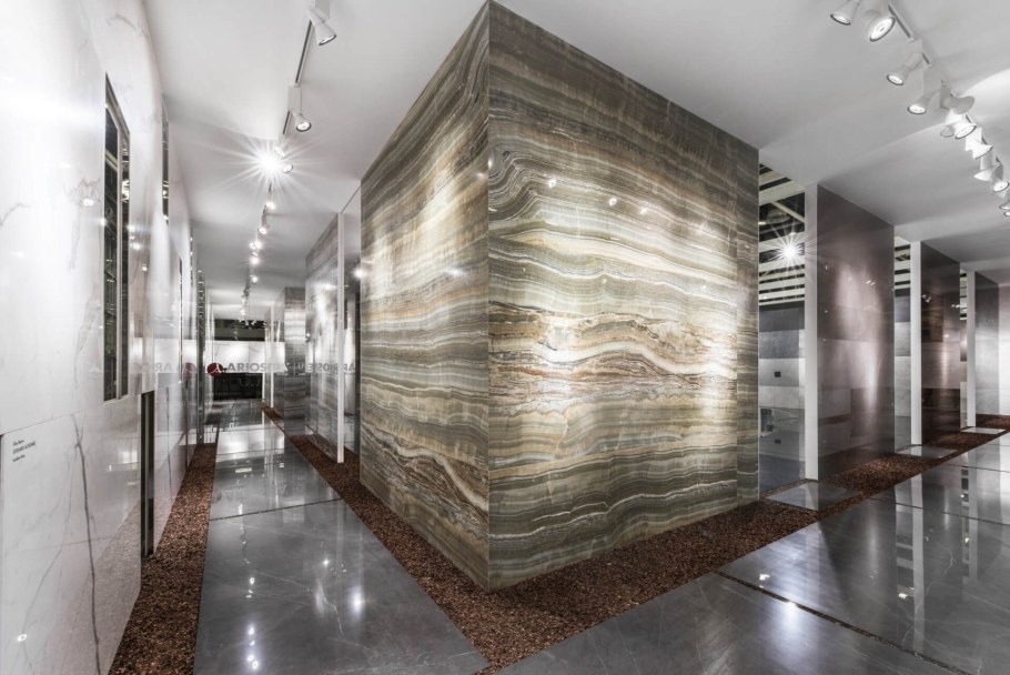 Крупноформатный керамогранит Оникс