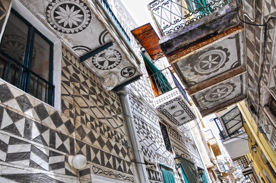 Сграффито Поль Коши