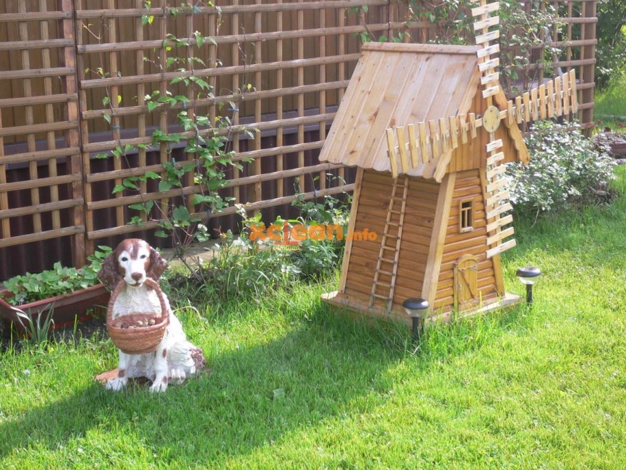 Декоративные постройки из евровагонки для оформления сюжета сада