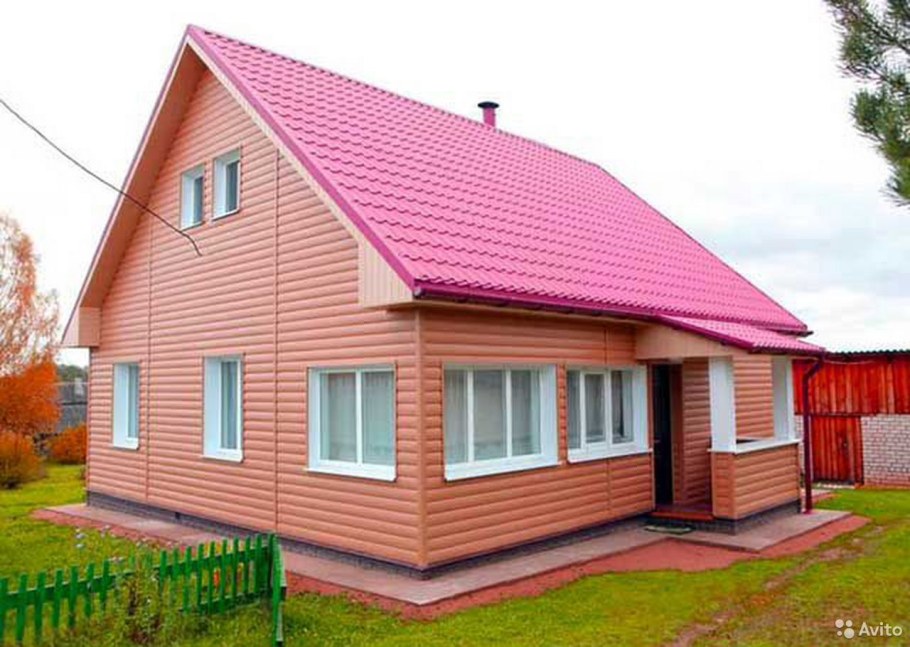 Дачный домик отделанный сайдингом