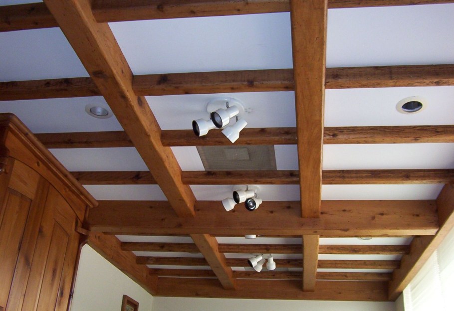 Отделка кухни вагонкой