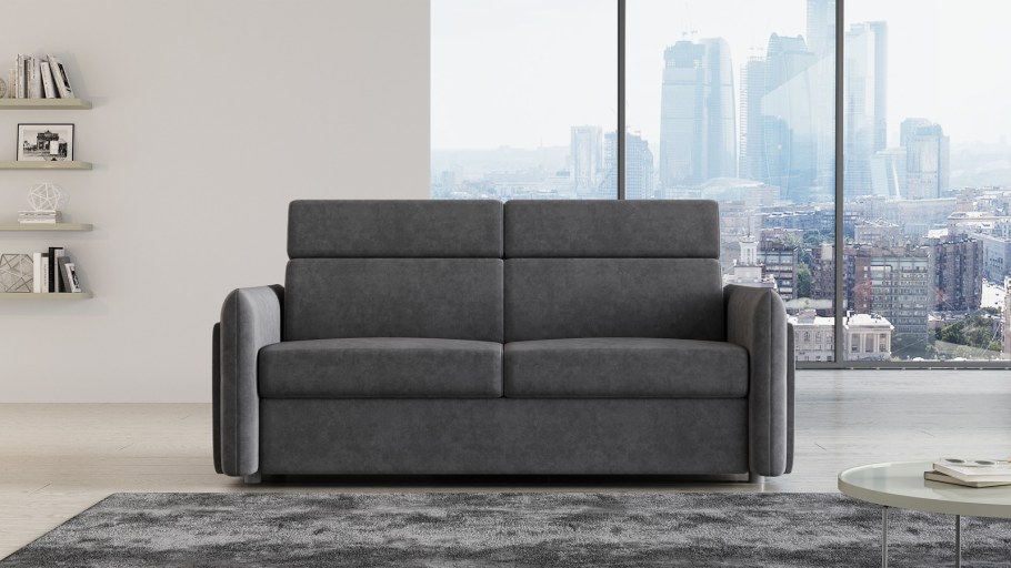 Розовый велюровый диван