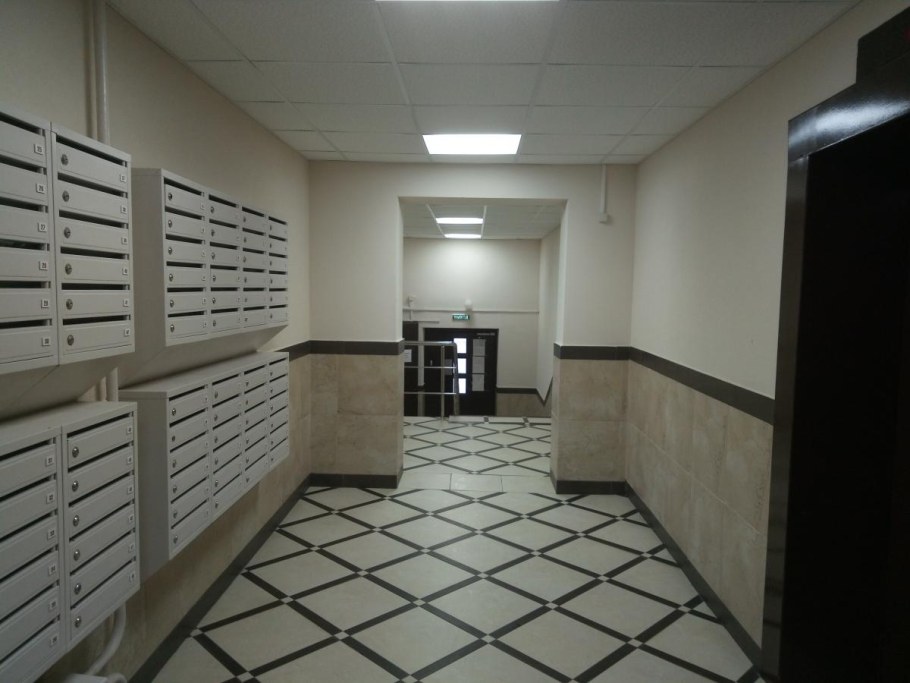 Подъезд многоквартирного дома