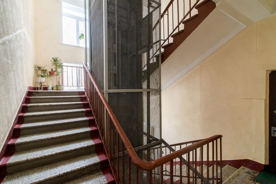 Сталинка подъезд