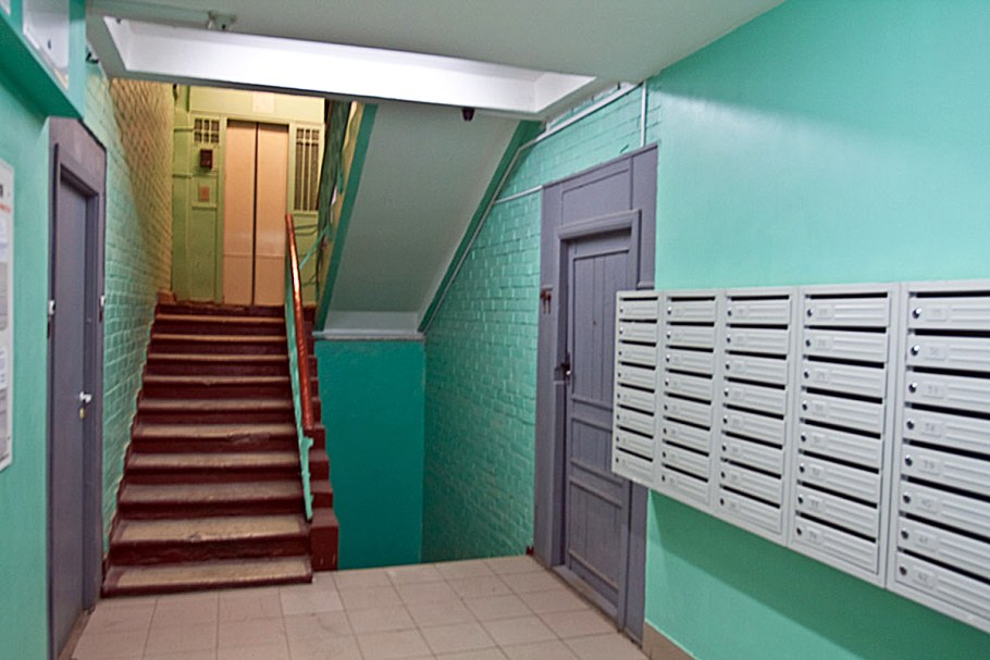 Подъездные лестницы