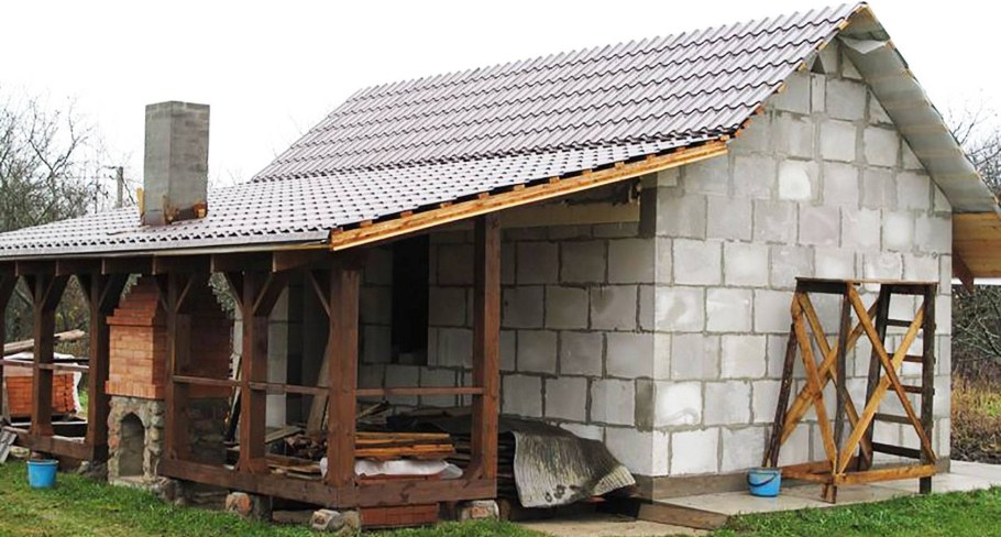Стройка бани из пеноблоков