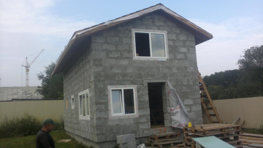 Дом баня 4 на 6 с мансардой из керамзитобетонных блоков