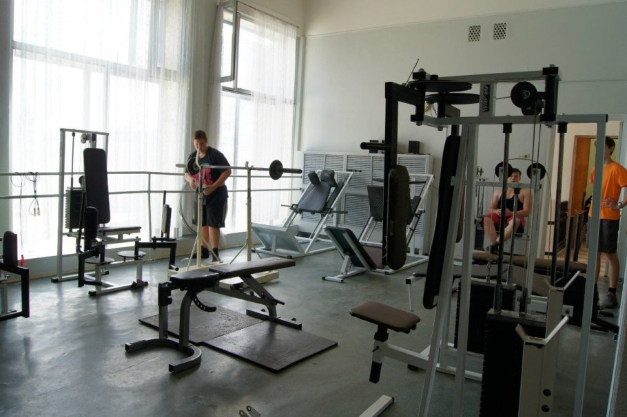 Ученики в бассейне