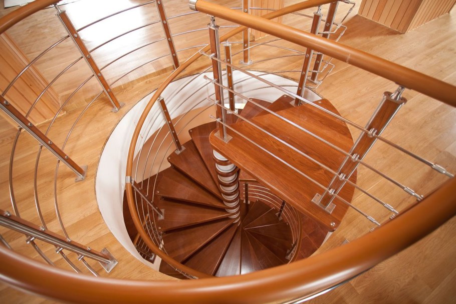 Лестница на второй этаж