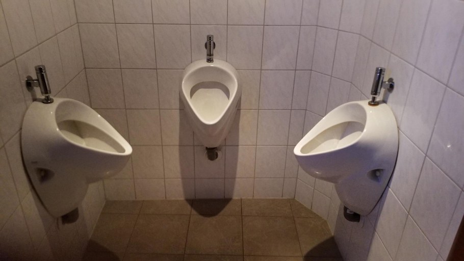 Нелепый дизайн туалета