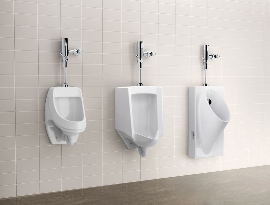 Писсуар в интерьере ванной