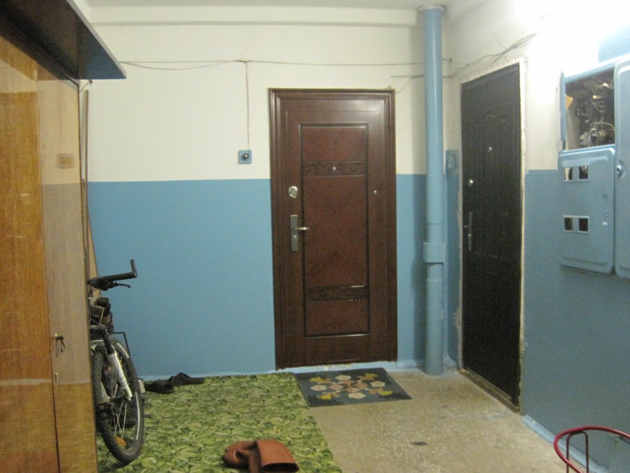 Общий тамбур на две квартиры