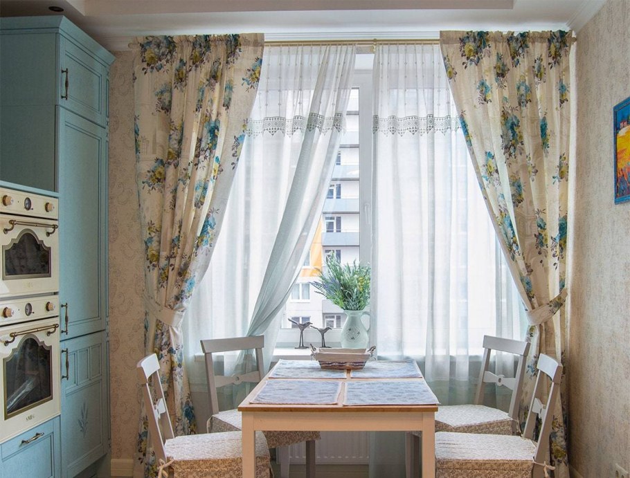 Шторы на эркерные окна в стиле Прованс