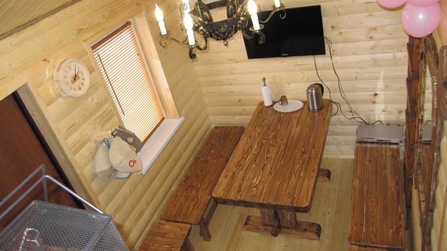 Комната отдыха в маленькой бане