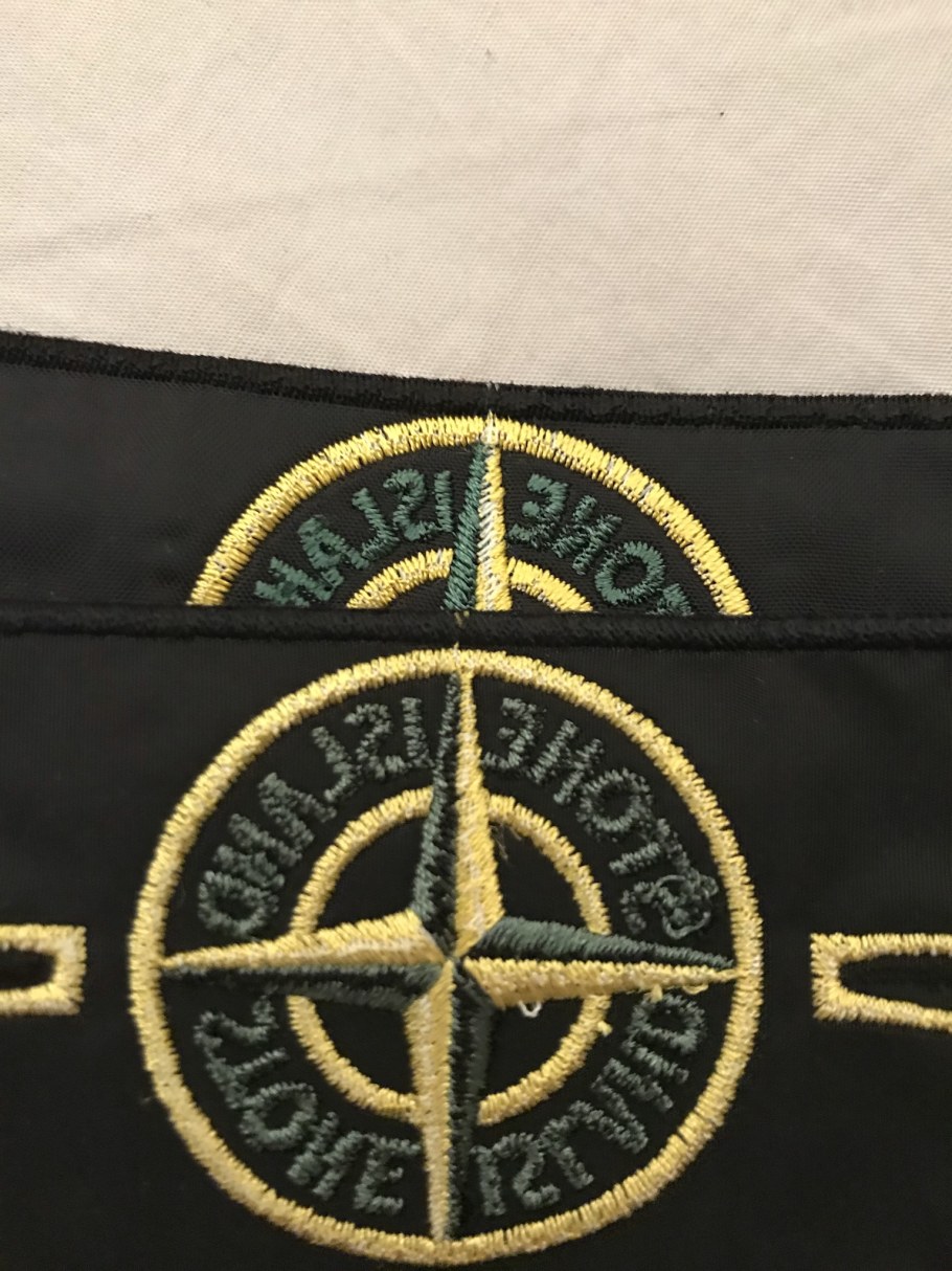 Кэжуал стон Исланд