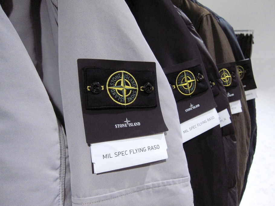 Эмблема НАТО И Stone Island