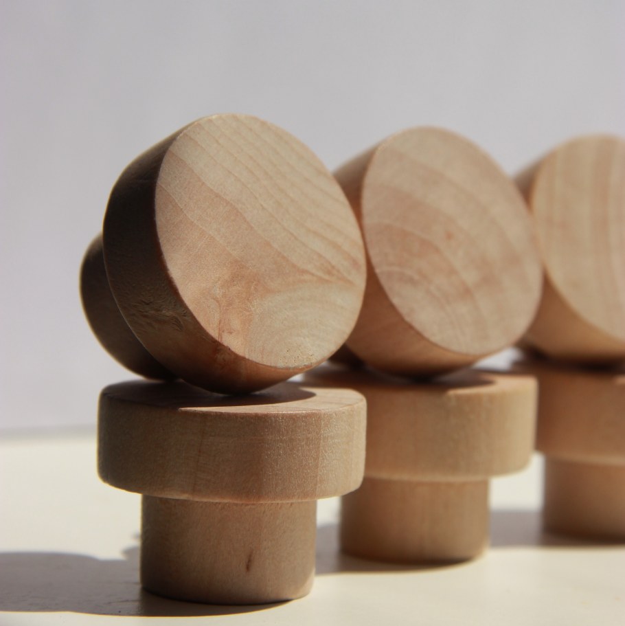 Ручка-кнопка дерево модель: мб2