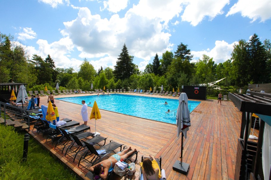 Свежий ветер Дмитров бассейн