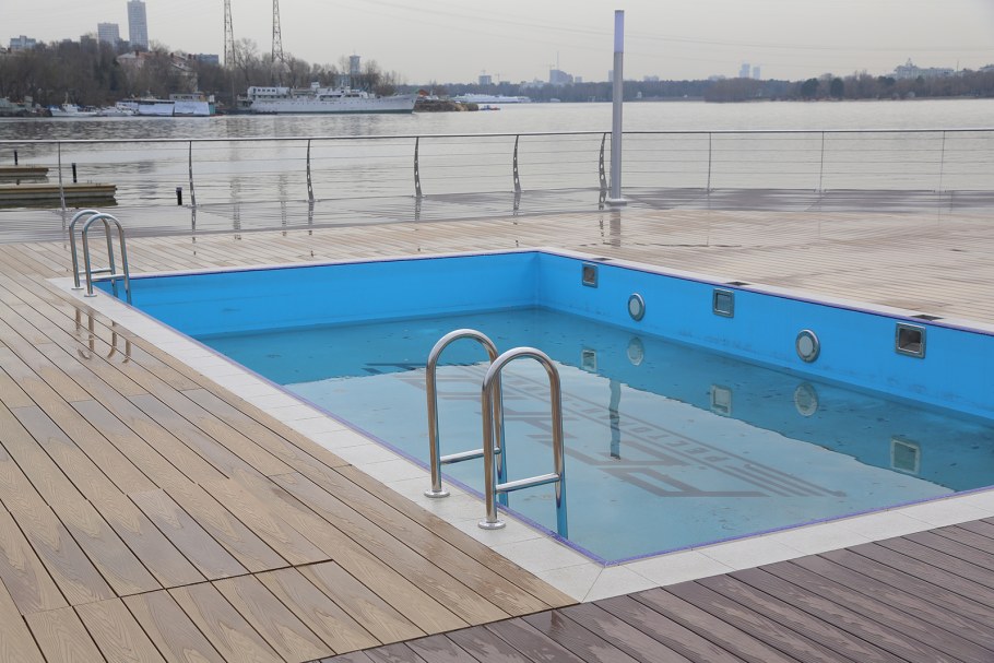 Парк Северного речного вокзала бассейн