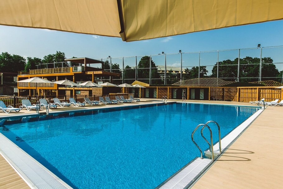 Пляжный бассейн Лужники