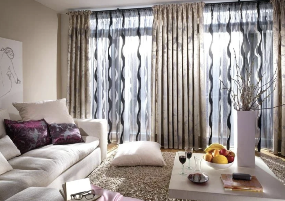 Стильные шторы для гостиной